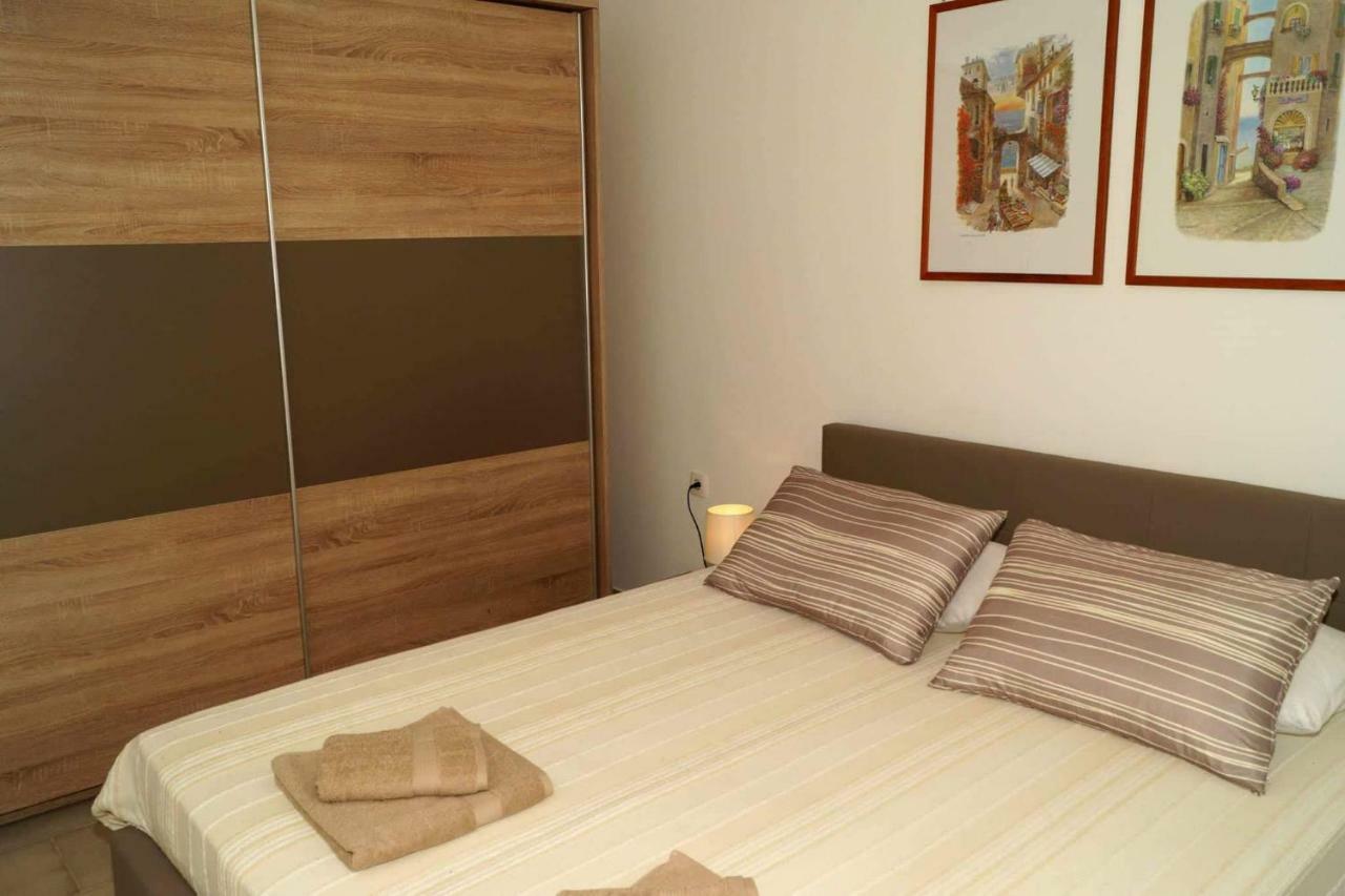 Apartmán Apartman Eric Pula Exteriér fotografie